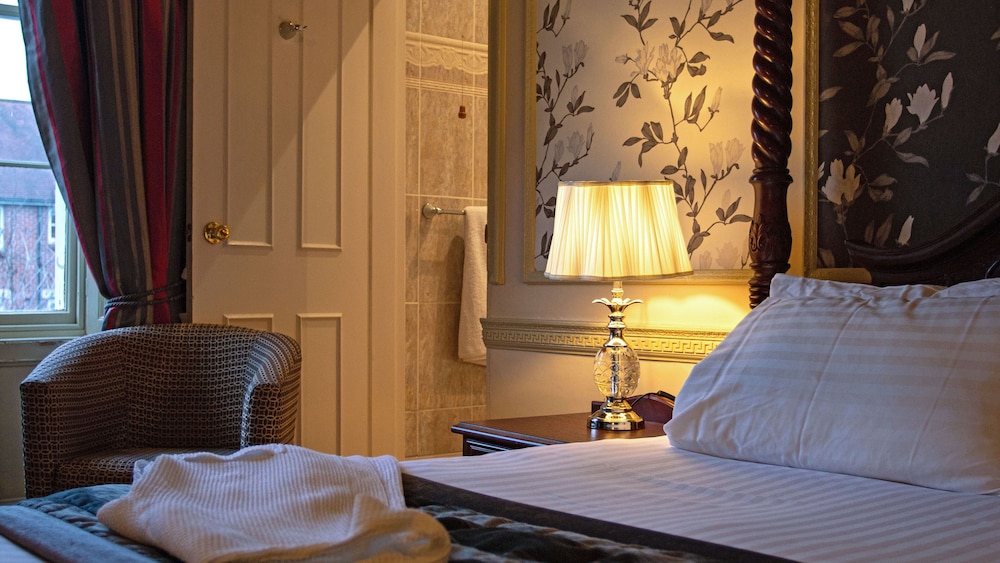 Milford Hall Hotel and Spa 12/64