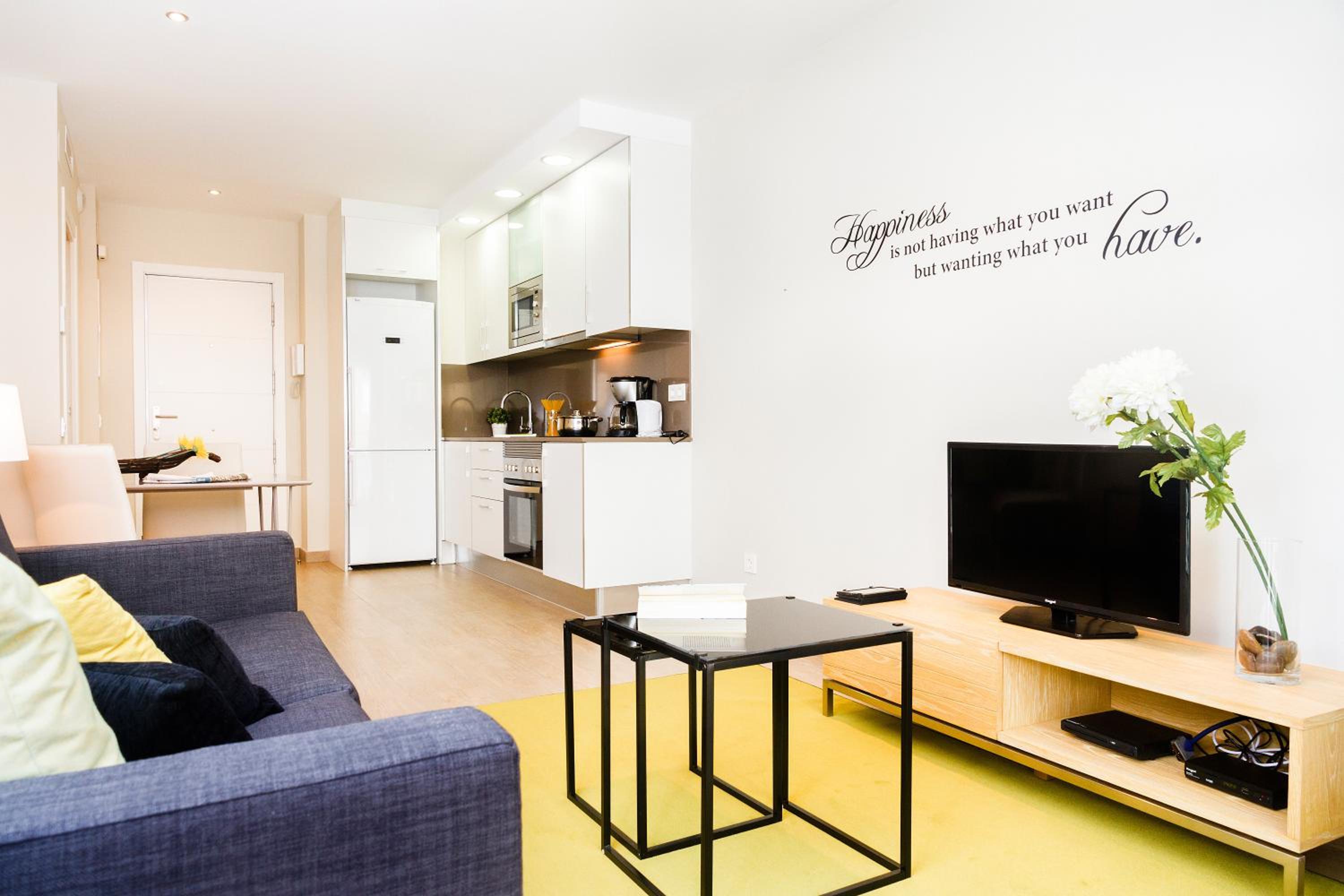 Feelathome Plaza Apartments 23/51