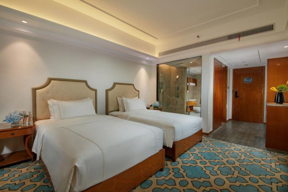 The Hotel V (Zhenjiang Jingkou) 18/25
