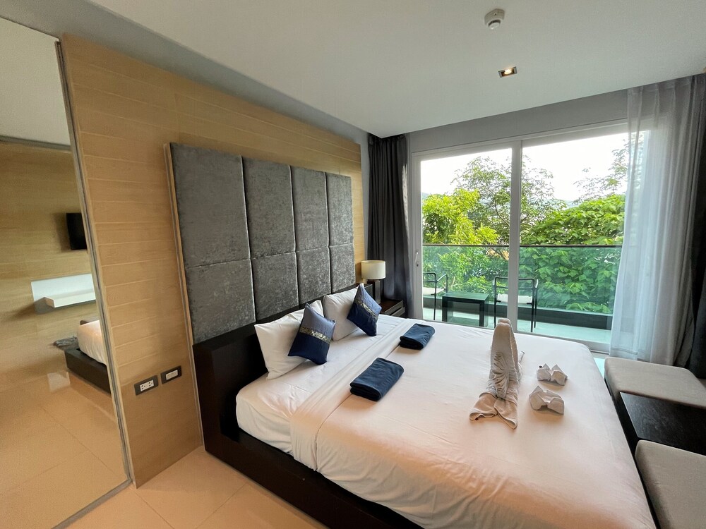 Emerald Terrace Condominium Resort 22/71