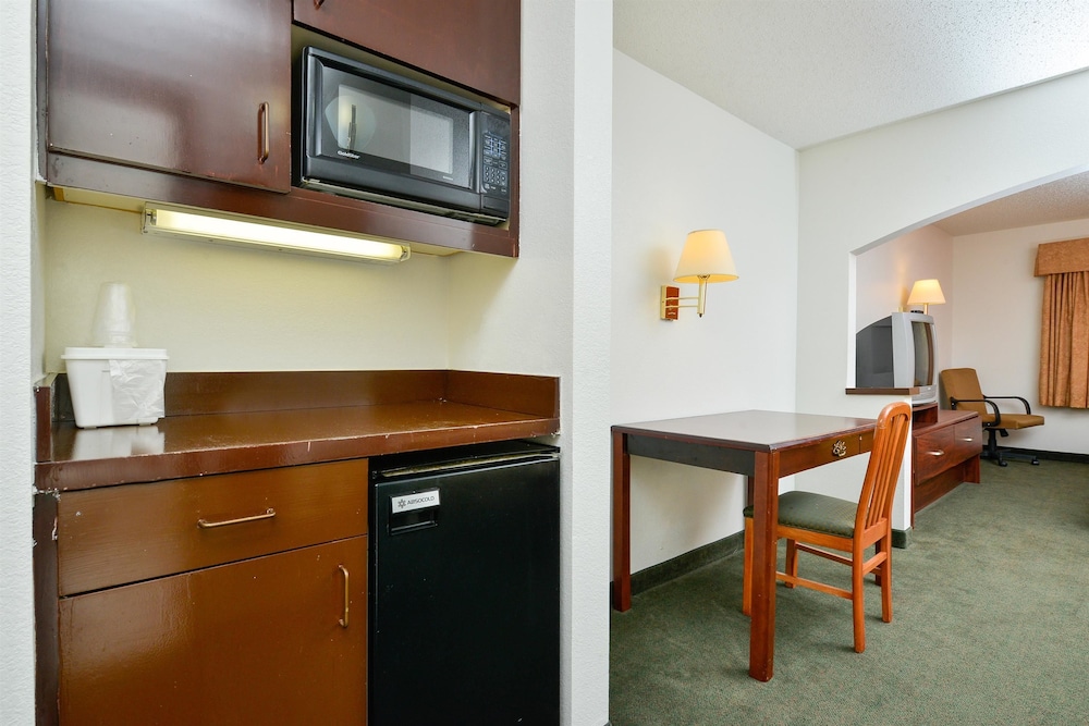Motel6 Dallas, TX - North - Richardson 11/55