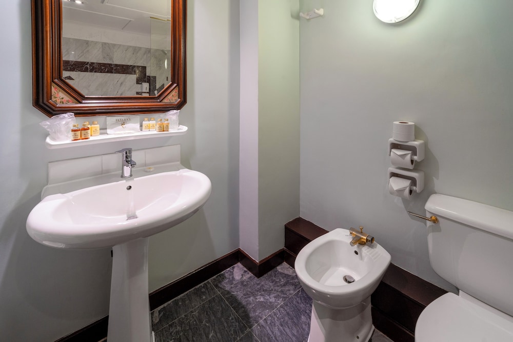 Britannia International Hotel 57/58