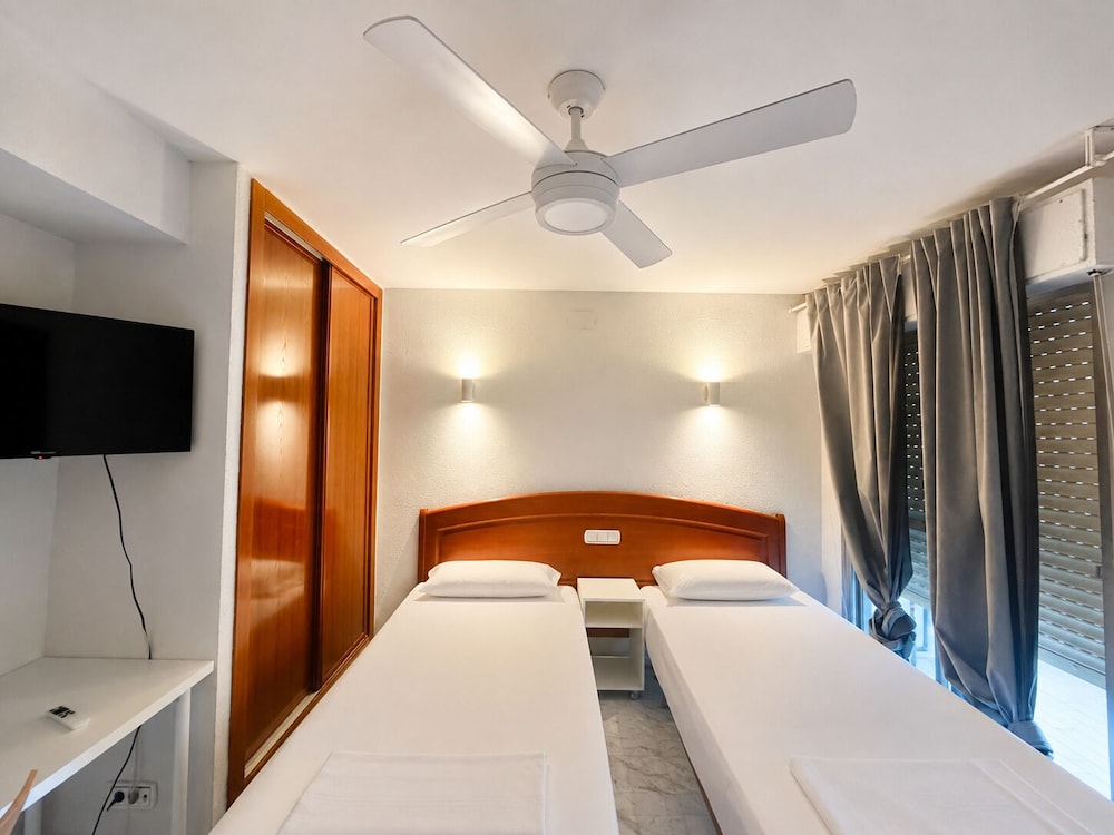 Hostal La Embajada 25/49