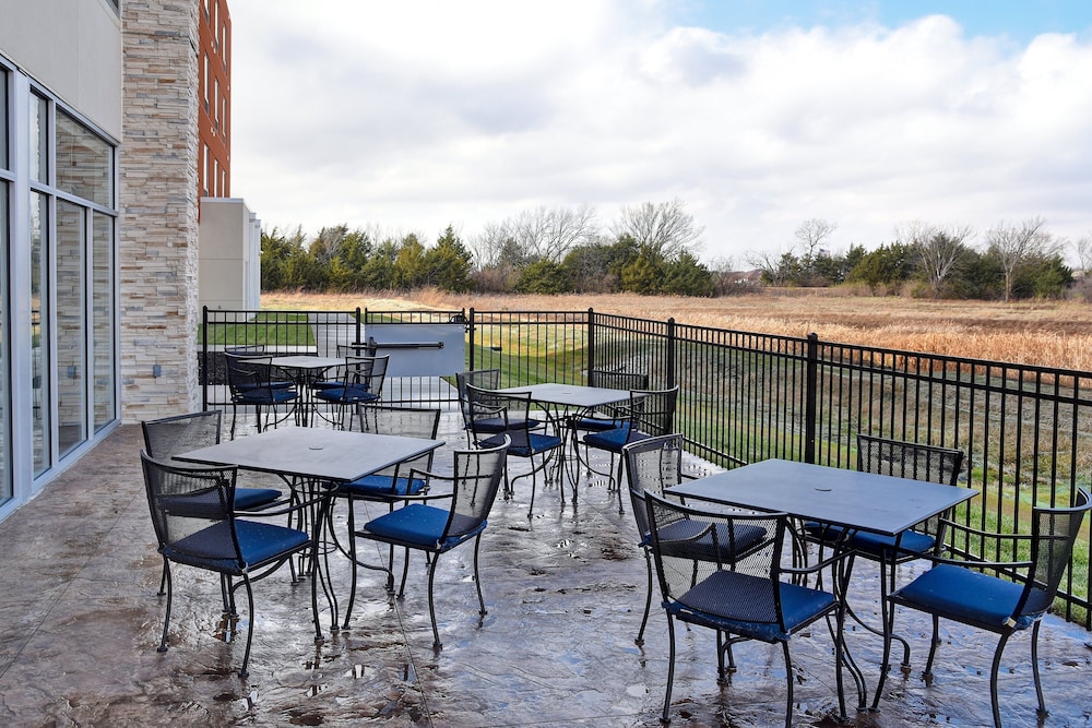 Holiday Inn Express And Suites Ottawa 34/50