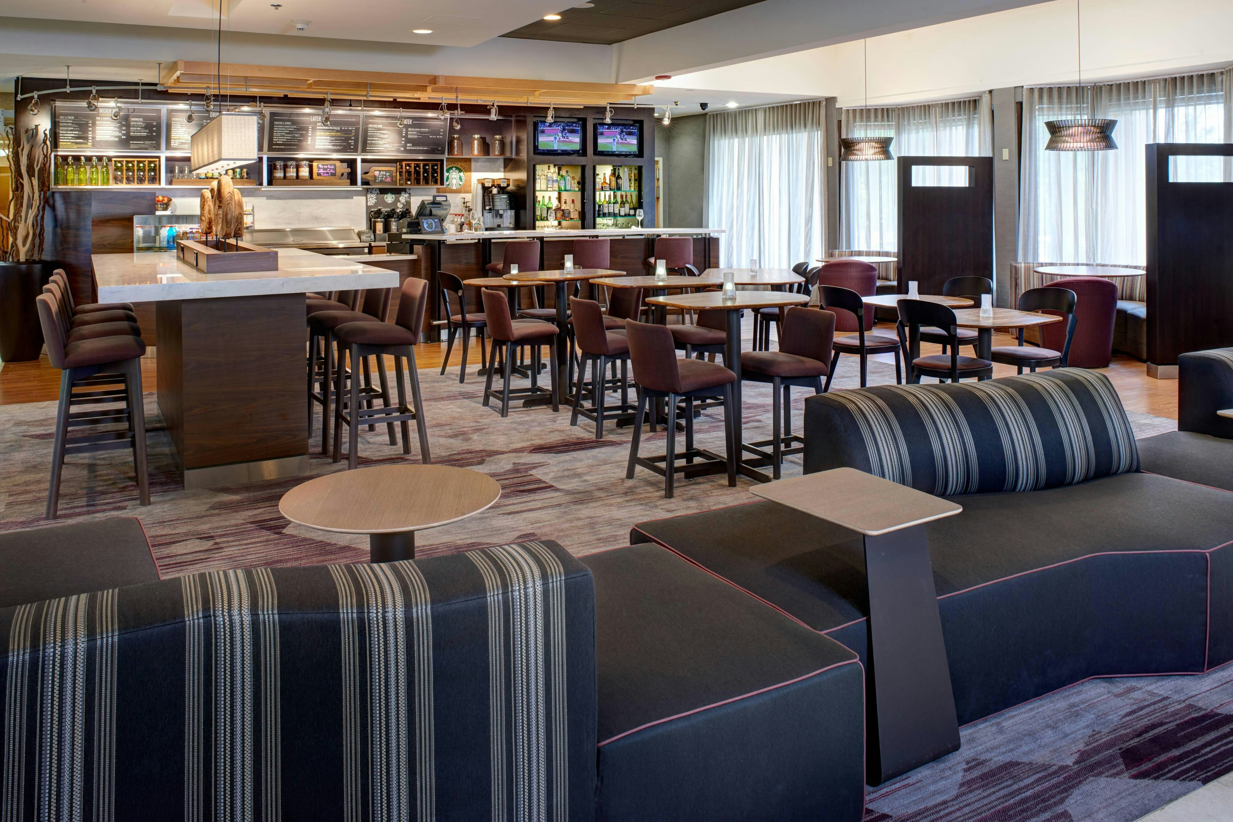 Courtyard Chicago Oakbrook Terrace 11/15