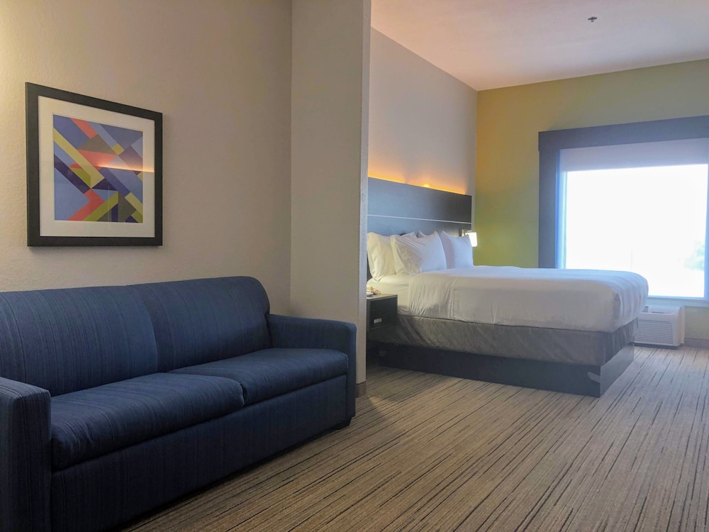 Suite, King Bed, Sofa