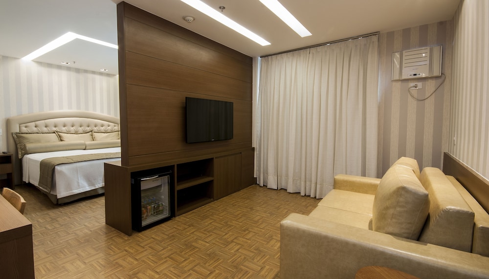 Americas Granada Hotel 48/66
