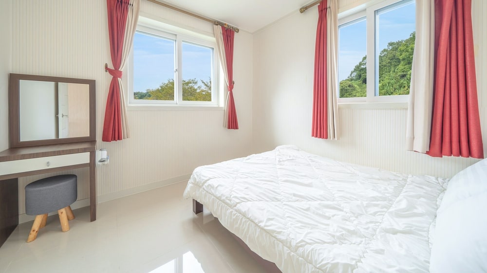 Gapyeong Rialto Pension 11/50