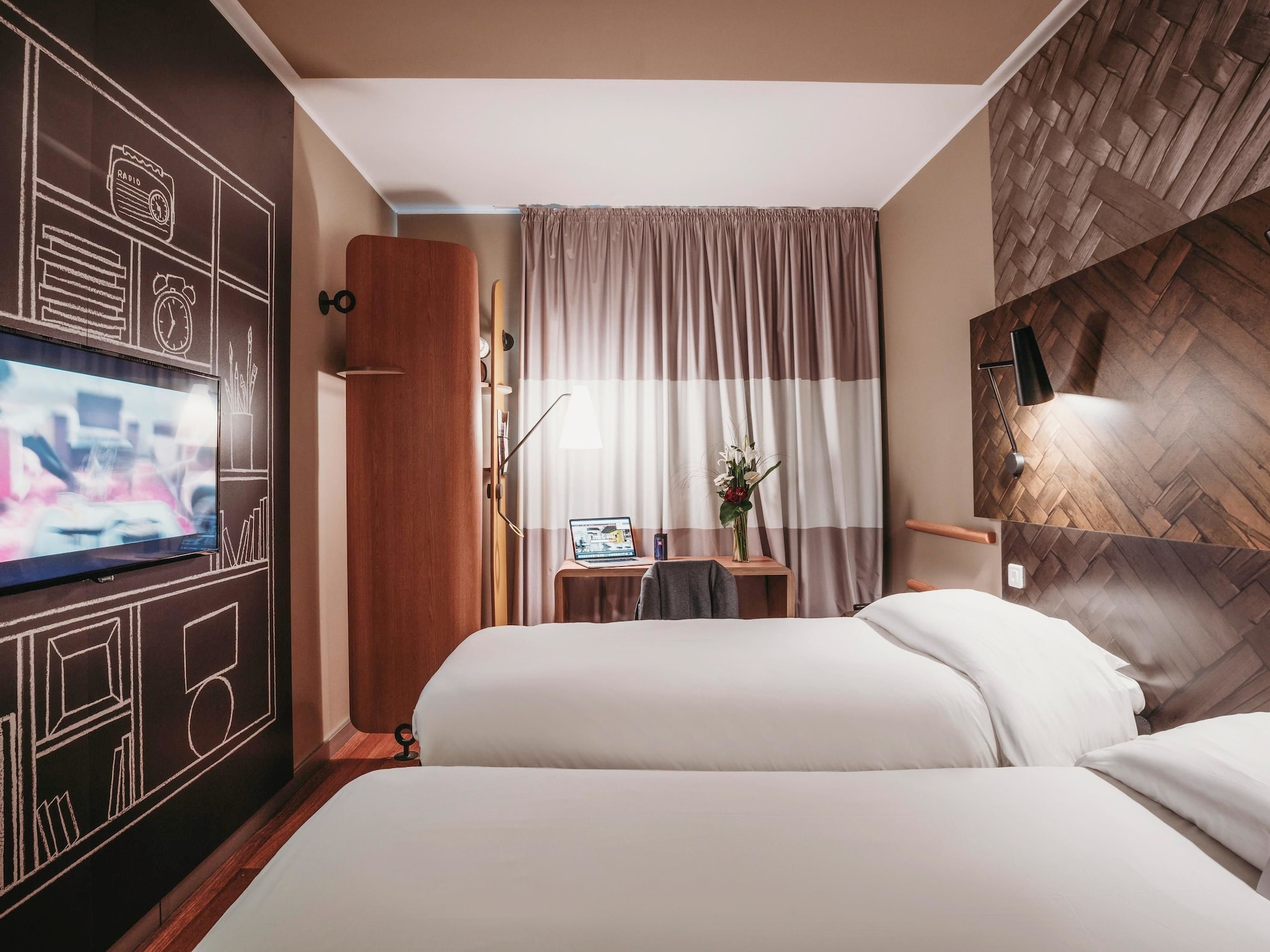 STANDARD, TWIN BEDS