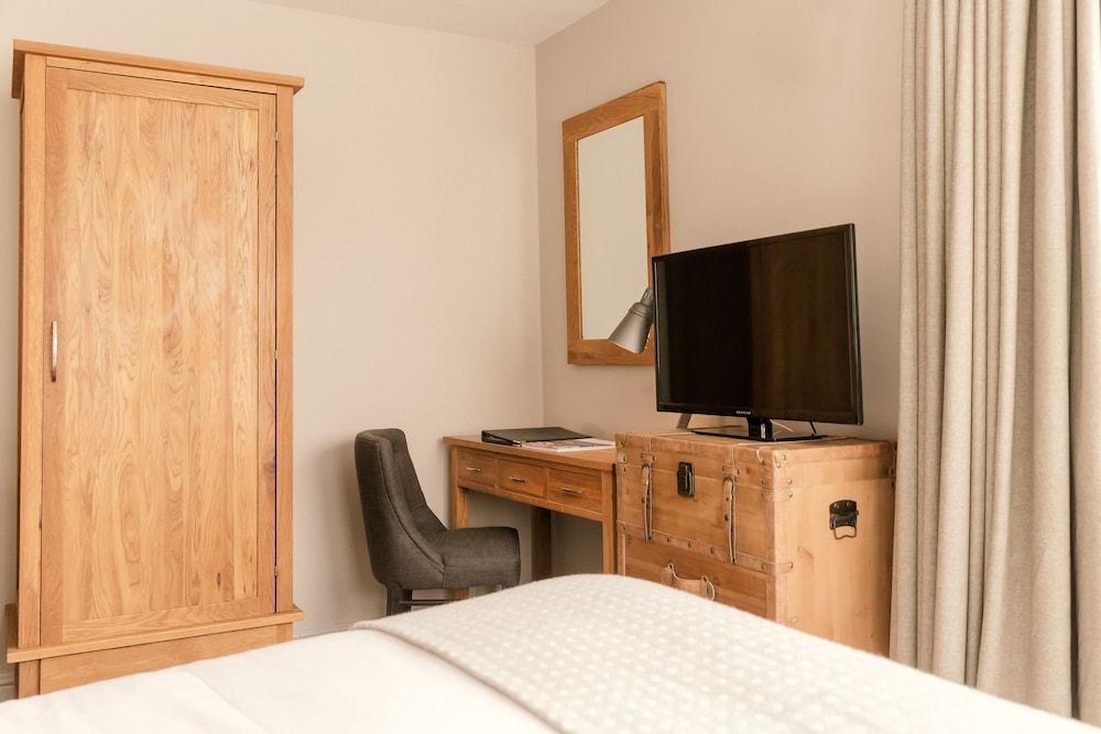 Stonehouse Court Hotel 27/80