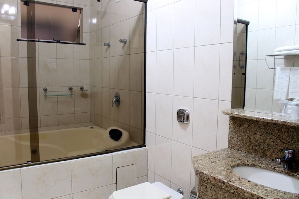 Hotel Lago Dourado 8/64
