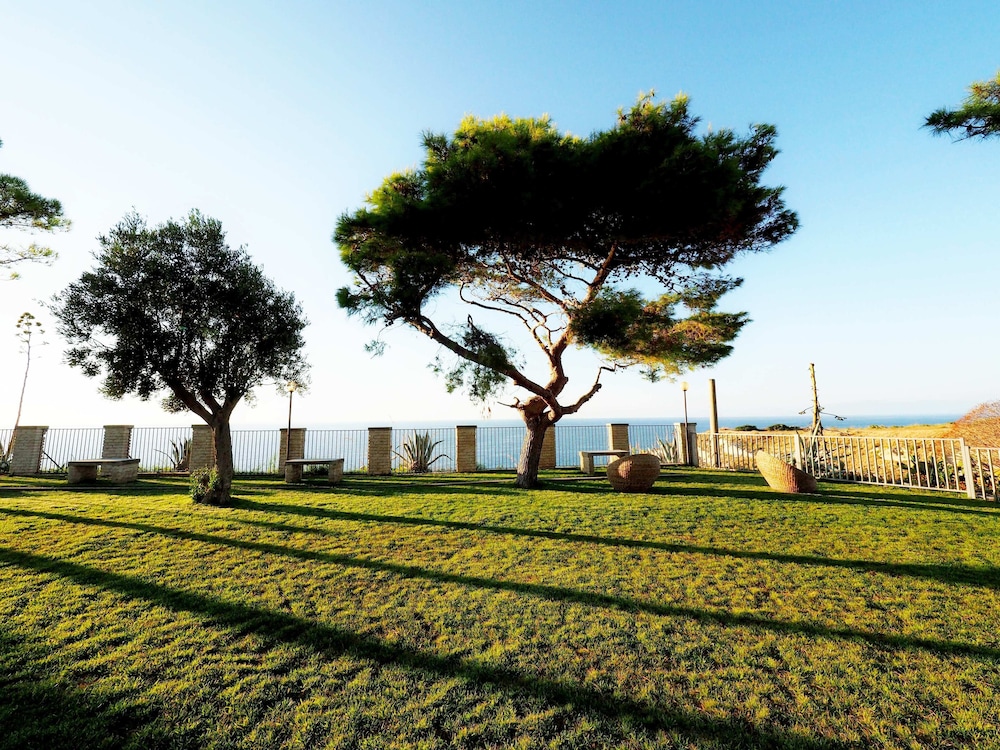 Tui Blue Tropea 28/44
