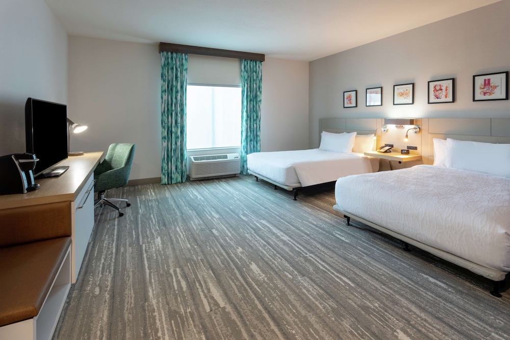 Hilton Garden Inn St. Cloud, MN 10/34