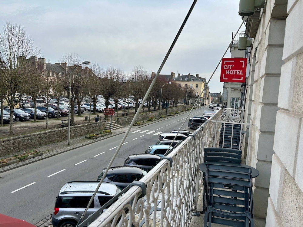 Citotel Le Challonge 34/44