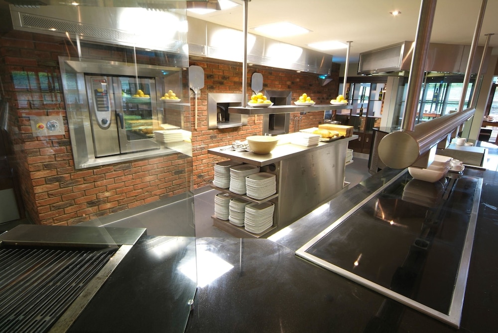 Denham Grove 30/50