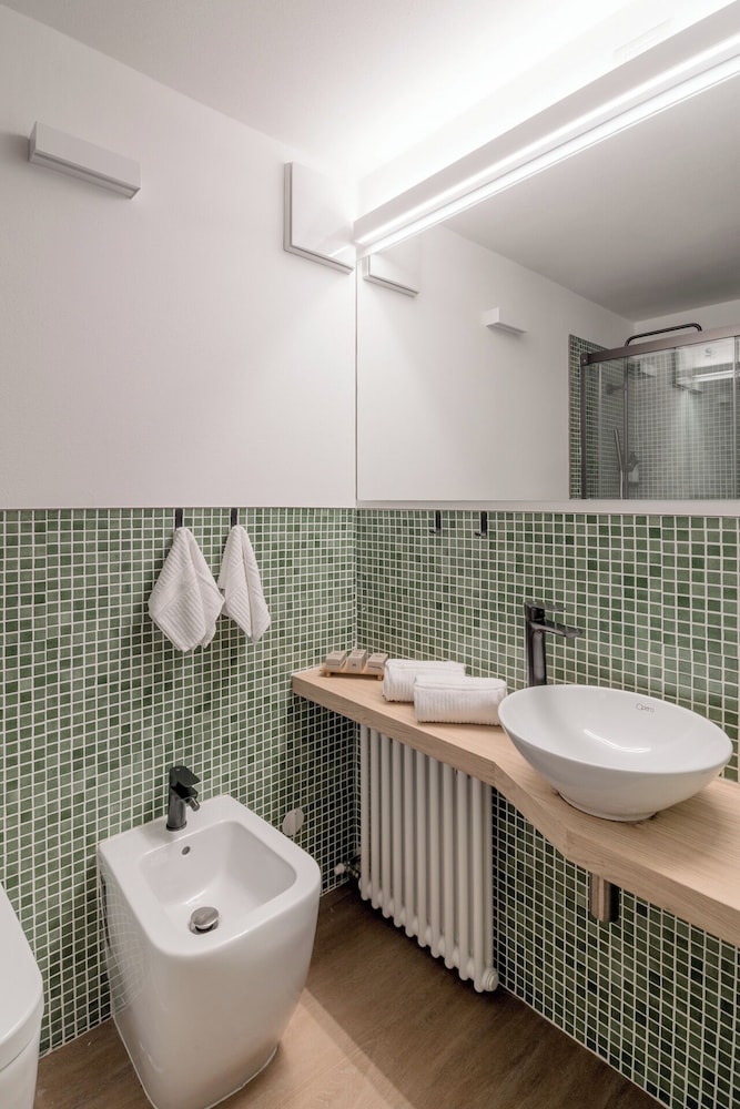 Boite Hotel 47/50