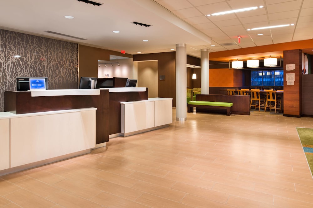 Fairfield Inn Suites Utica 6/47