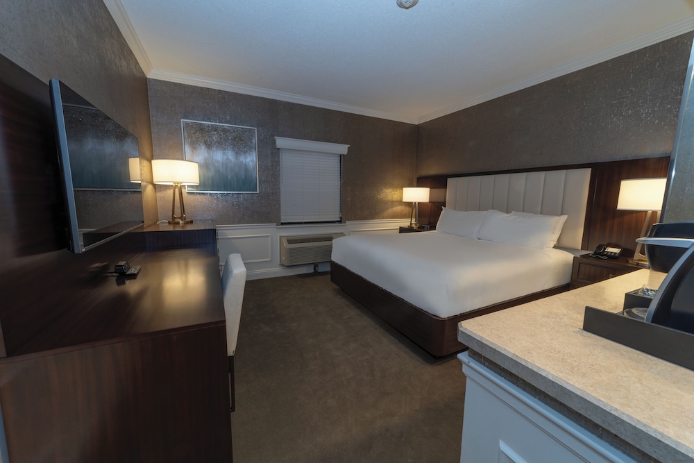 Luxury, King Bed
