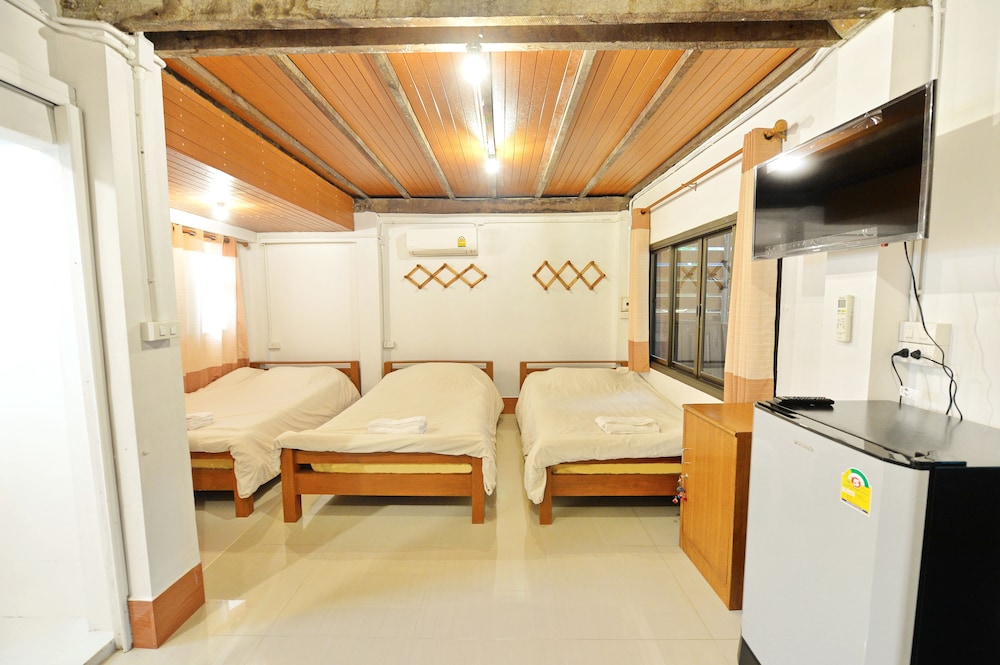 Huan Kawin Hostel Photography Gallery 18/50