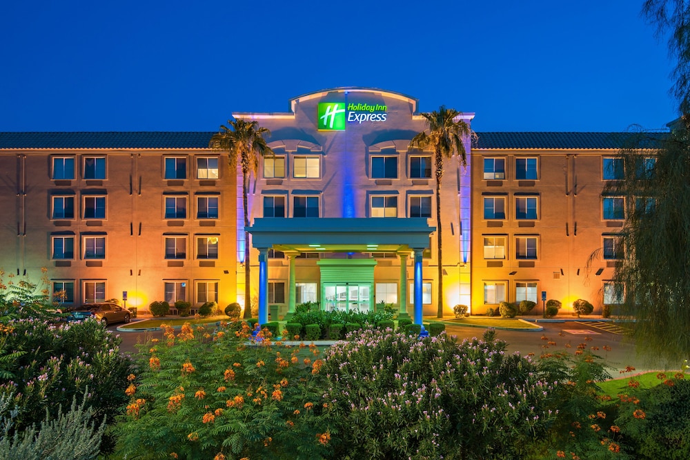 Holiday Inn Express Hotel Suites Peoria North Glendale 1/60