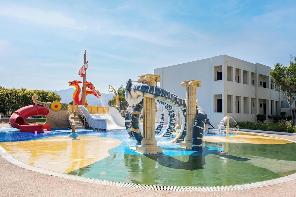 Smy Kos Beach and Splash 138/154