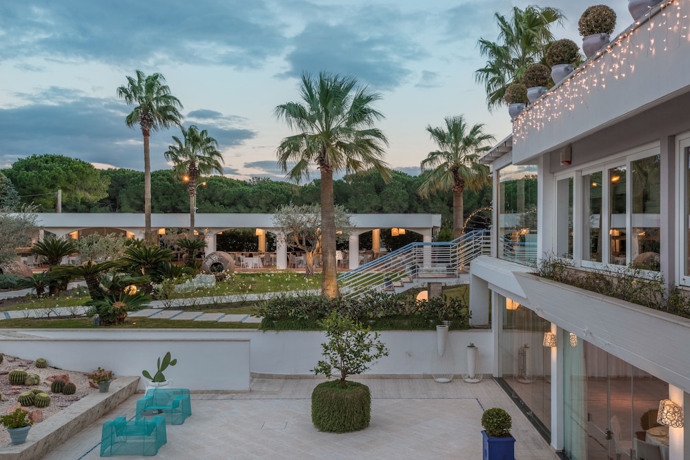 Esplanade Boutique Hotel 5/38