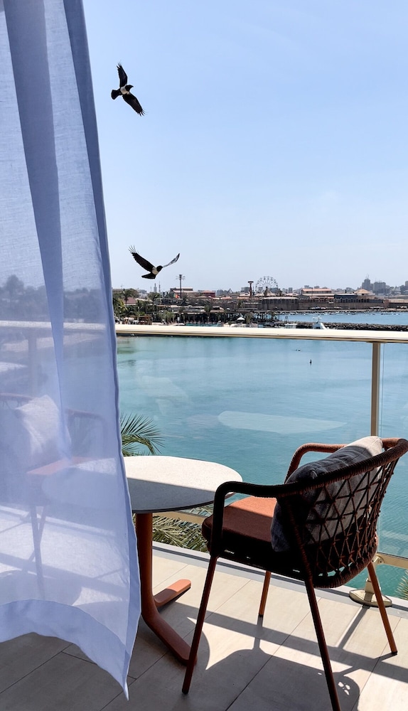 Terrou Bi Hotel 38/64
