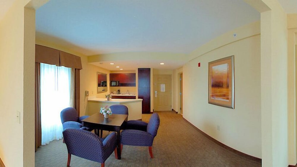 Holiday Inn Express Hotel Suites Clearwater Us 19 N 46/71