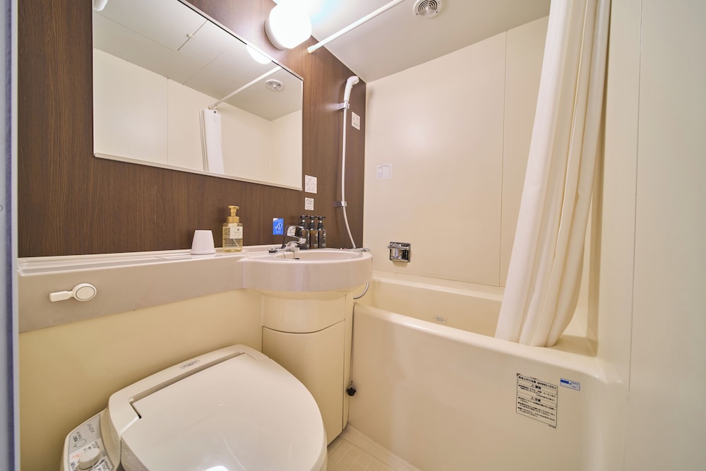 Via Inn Shin Osaka 33/34