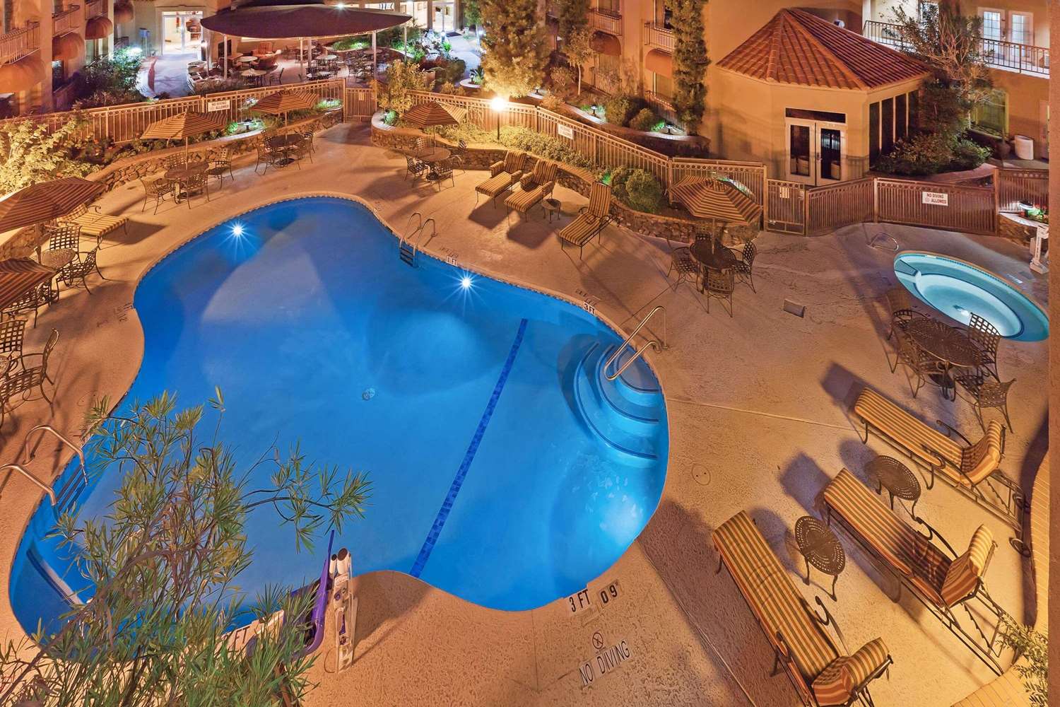 Radisson Hotel El Paso Airport 42/42
