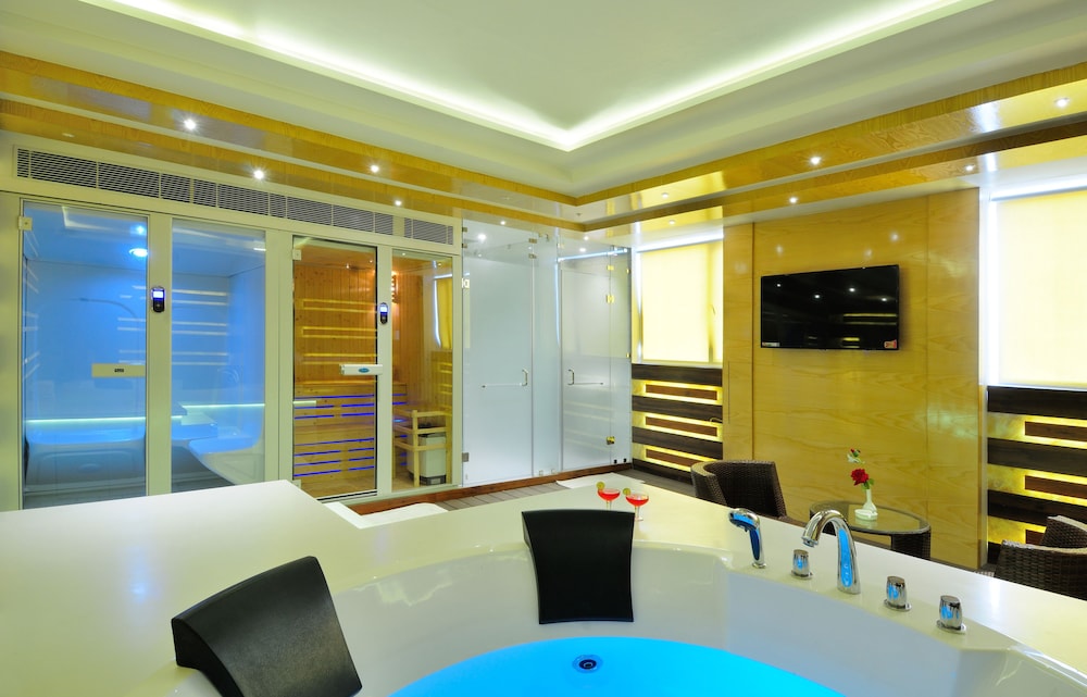 Hotel Gold Regency 26/34