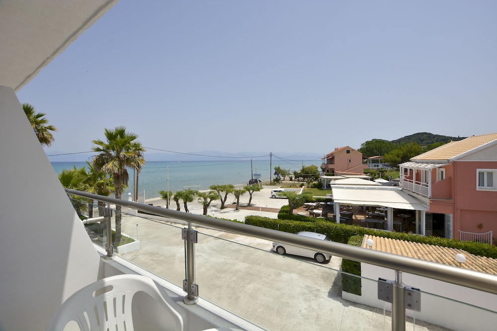 Sidari Beach Hotel 71/81