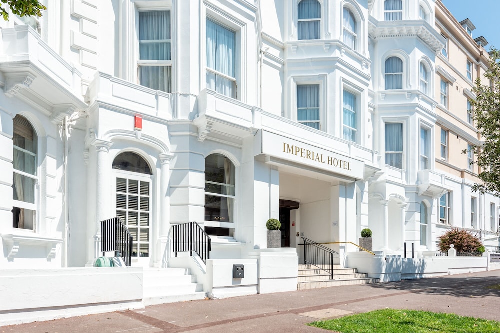 Imperial Hotel 40/47