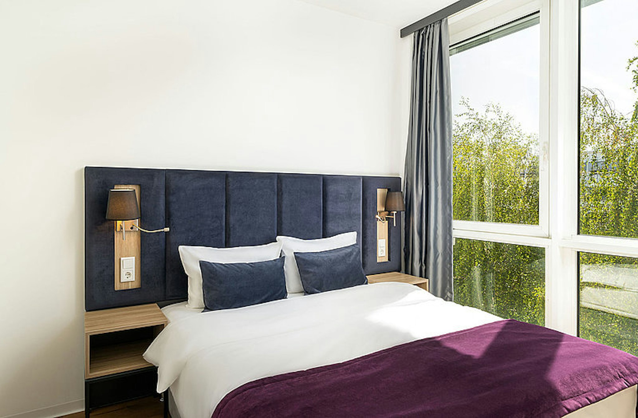 Classic, Twin Beds