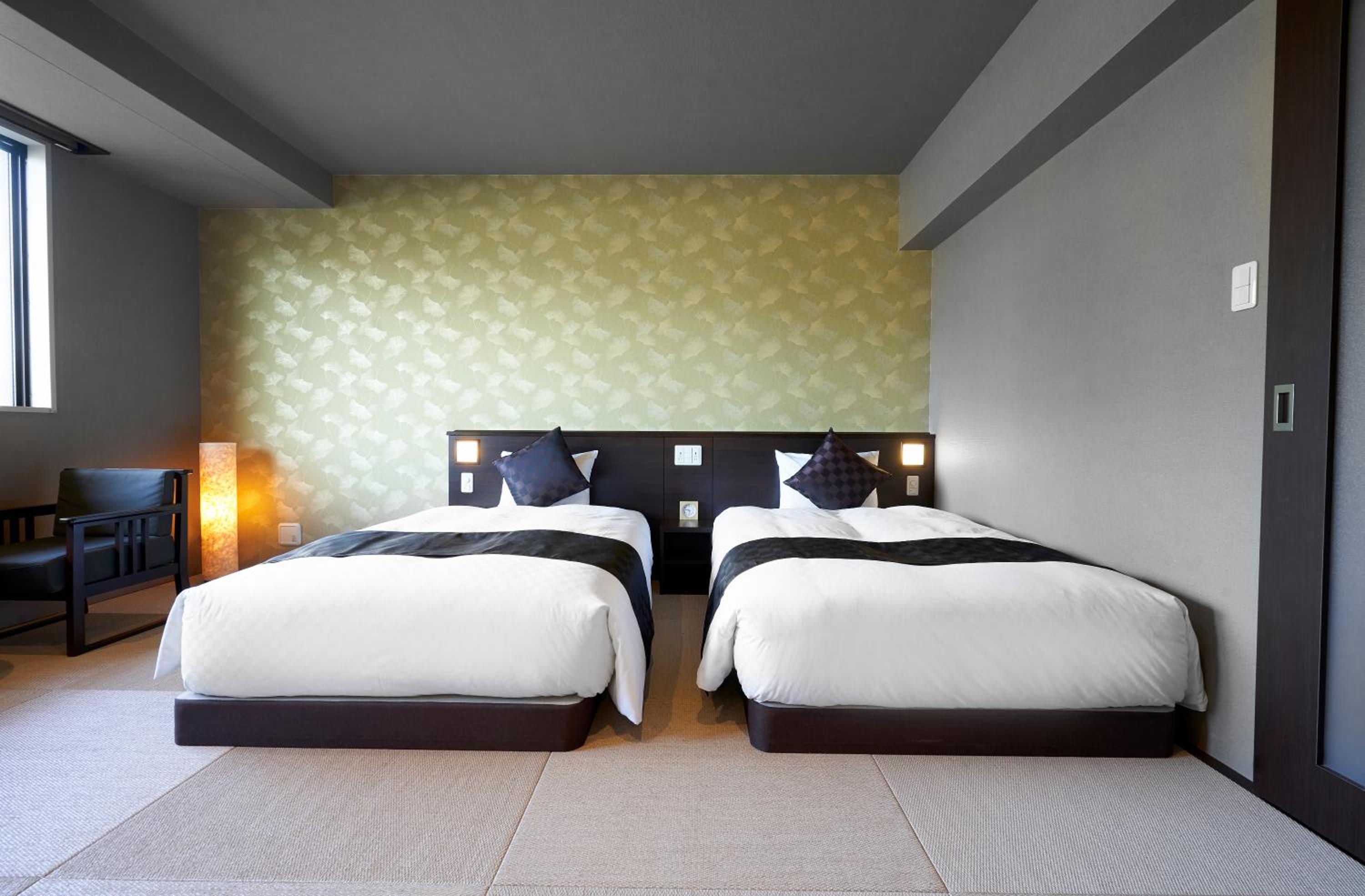 Deluxe, Quadruple, Single Bed, Temple View, Tatami