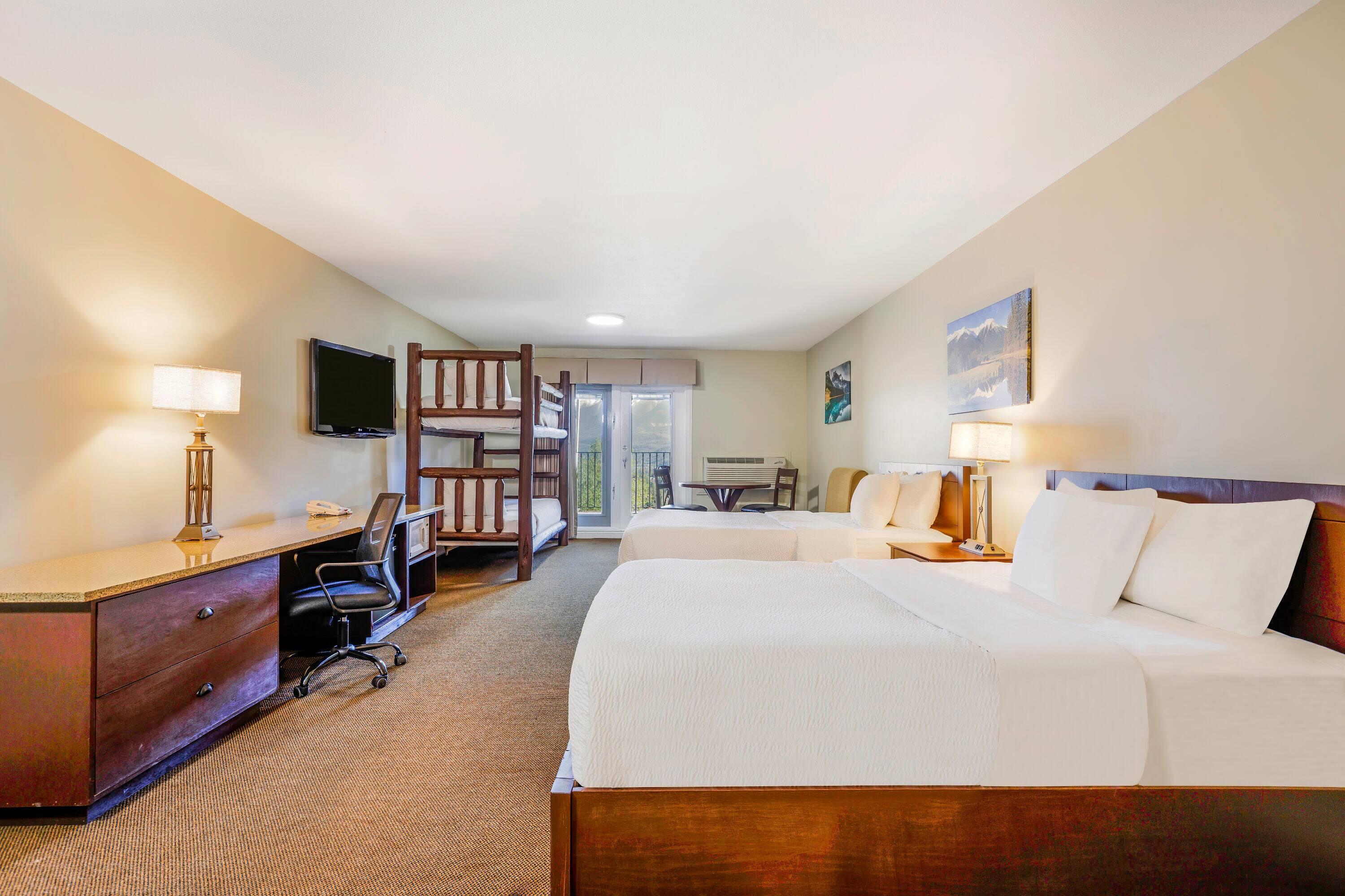 Suite, 2 Queen Beds