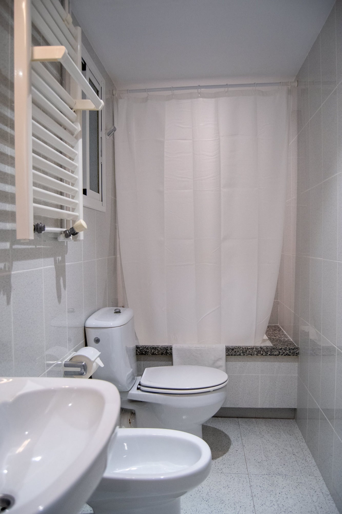 ROOM, SINGLE, SINGLE BED