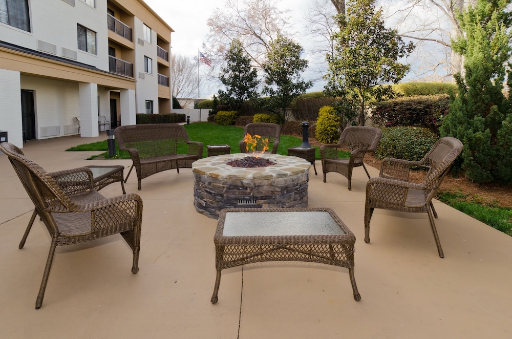 Courtyard by Marriott Charlotte Lake Norman 31/40