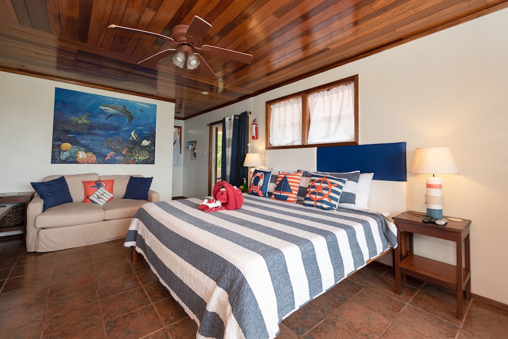 Bella Vista Guesthouse Cabins 16/84