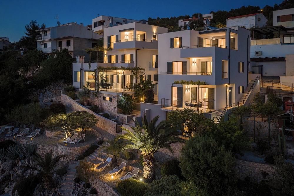 Villa Lavanda Deluxe 2/50