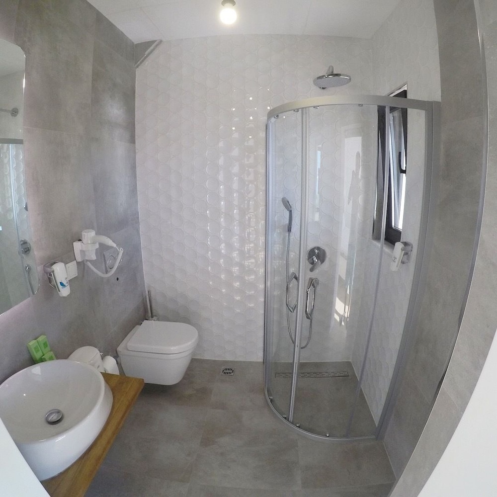 Gala Selimiye 49/50