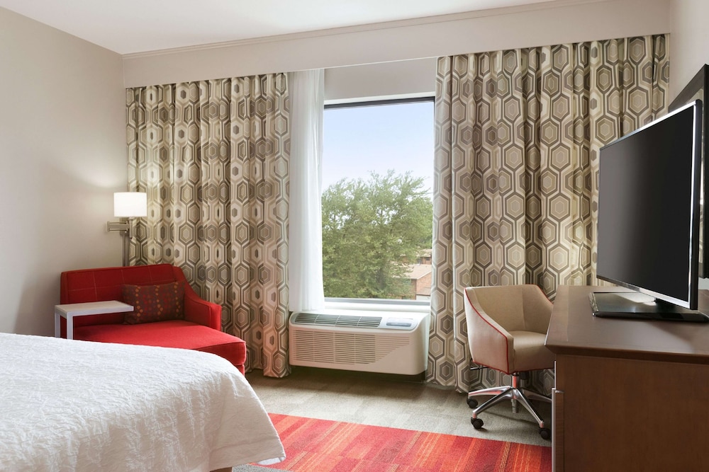 Hampton Inn Cleveland North Olmsted Oh 14/30