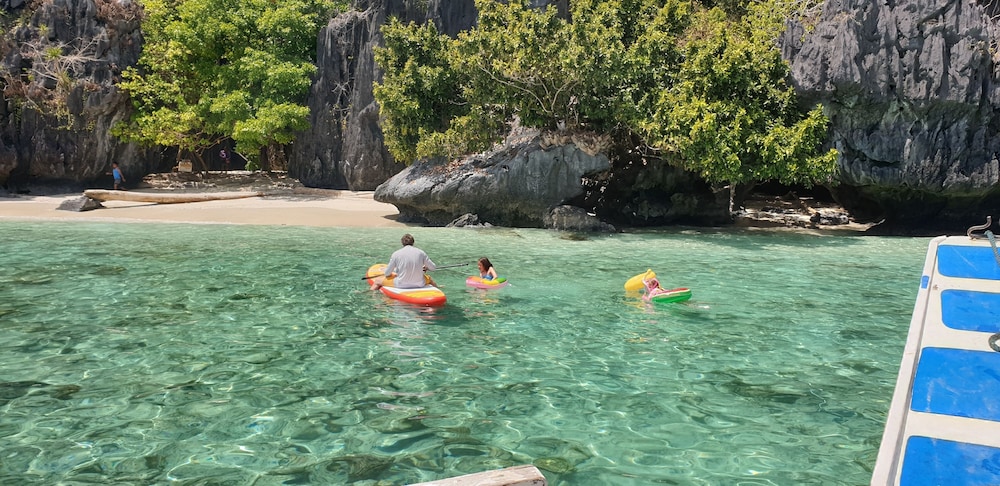 El Nido Reef Strand Resort 40/45
