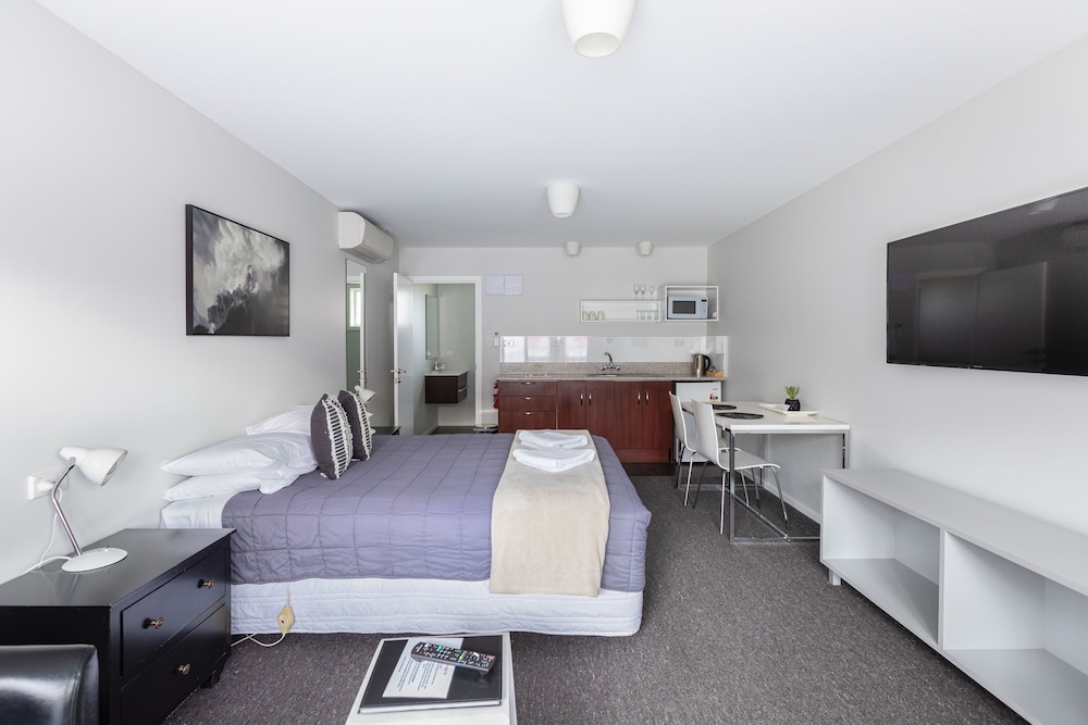 Arrowtown Motel Apartments 23/72