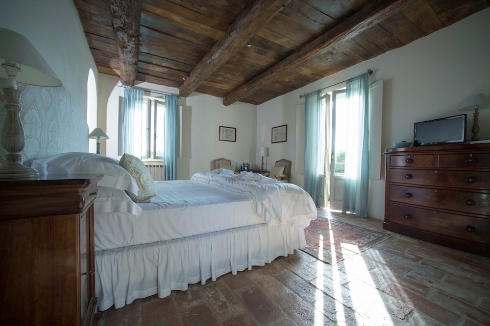 Tenuta Santo Pietro 6/50