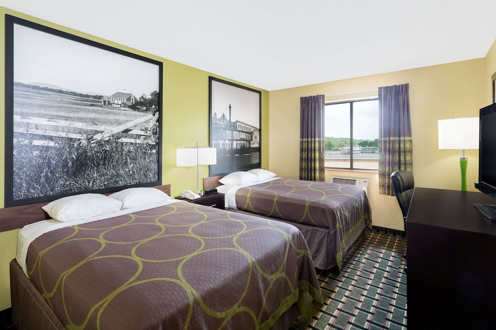 Standard, 2 Queen Beds
