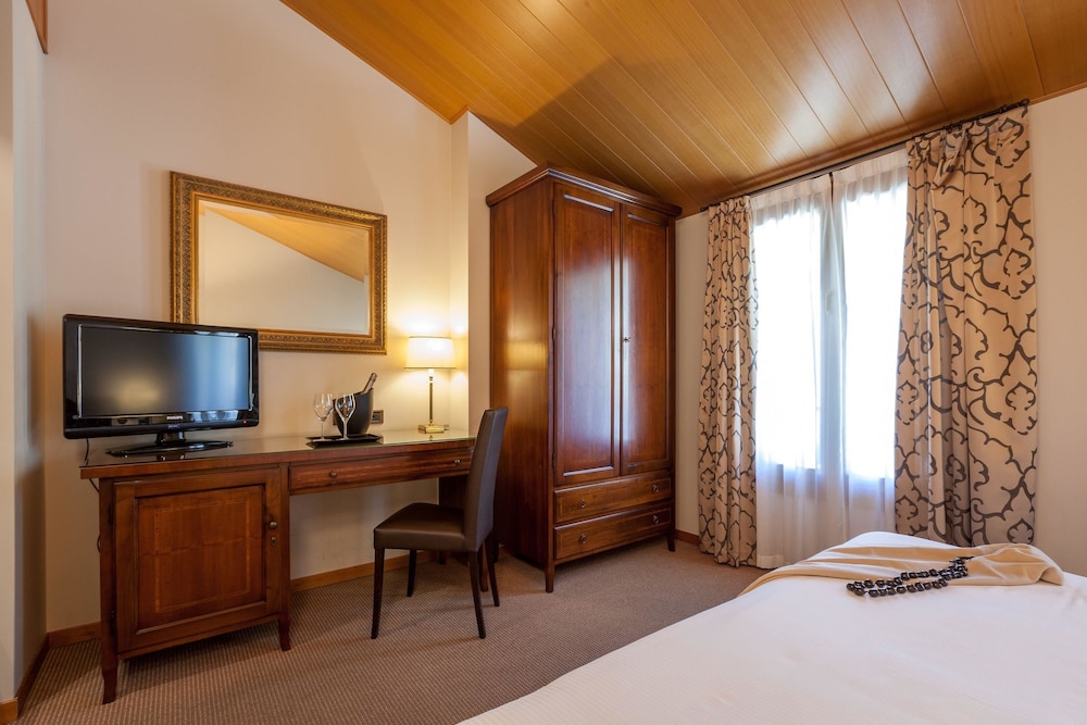 Hotel Canon D Oro 22/47
