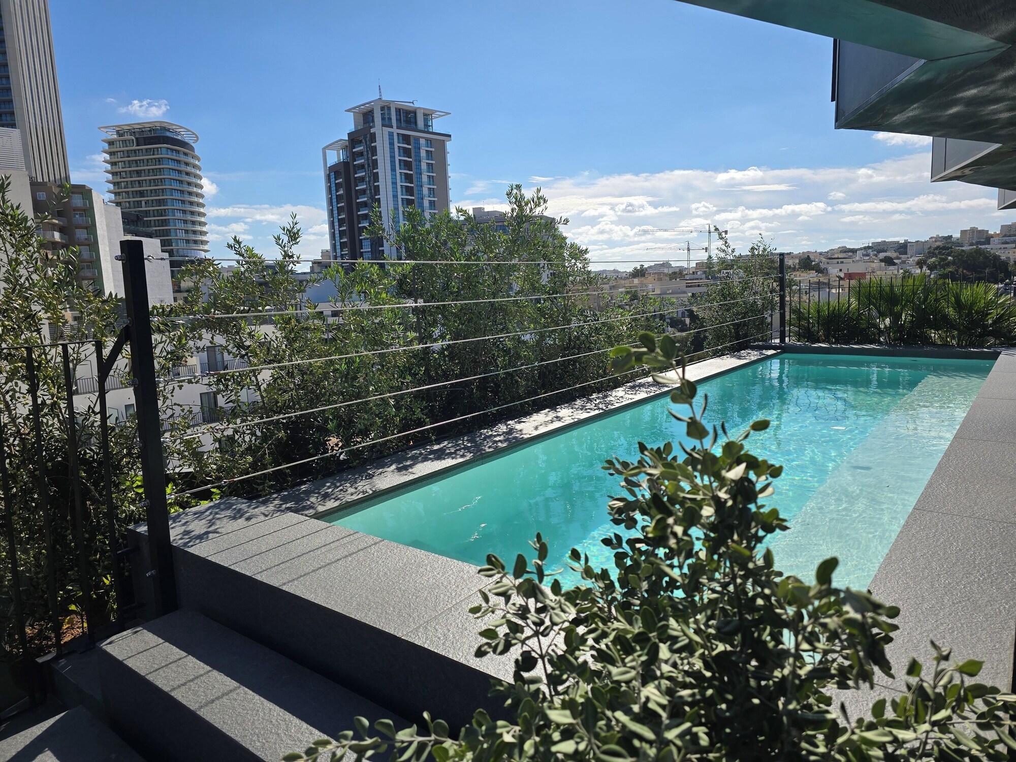 Thirty Three Boutique by K Hotels 57/63