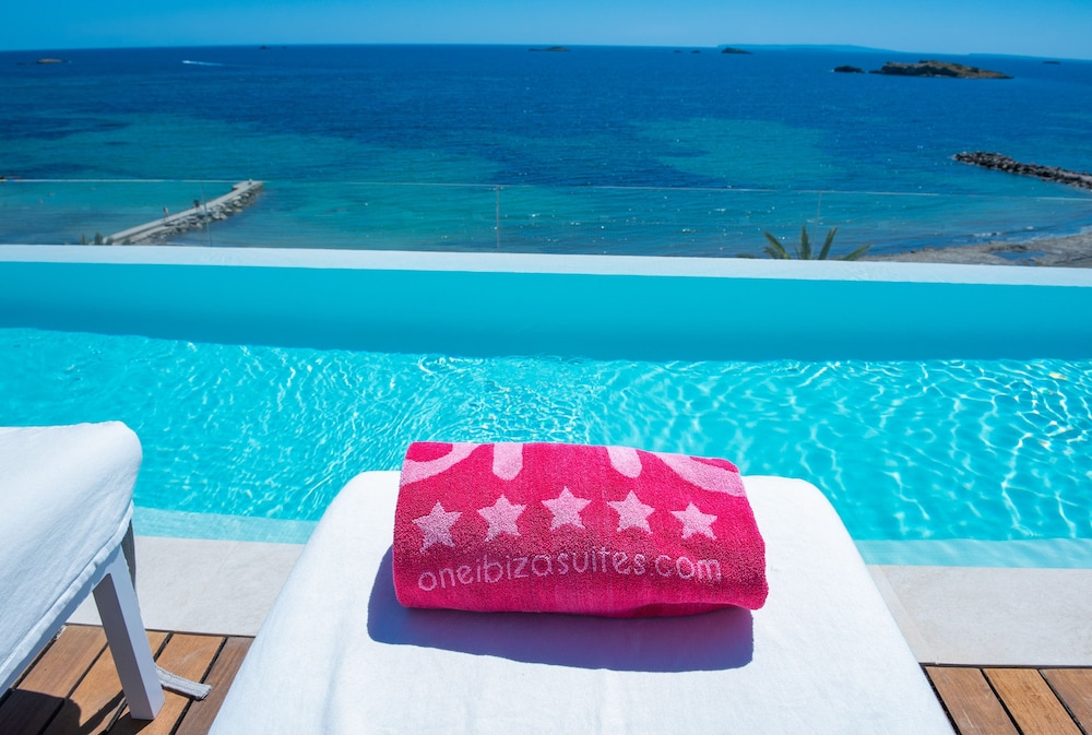 One Ibiza Suites 47/50