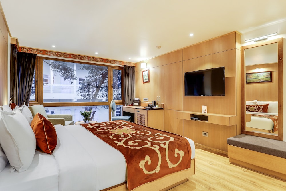 Summit Swiss Heritage Hotel 37/72